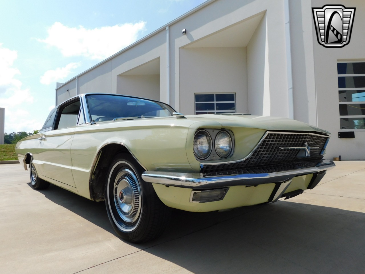 1966 Ford Thunderbird 14