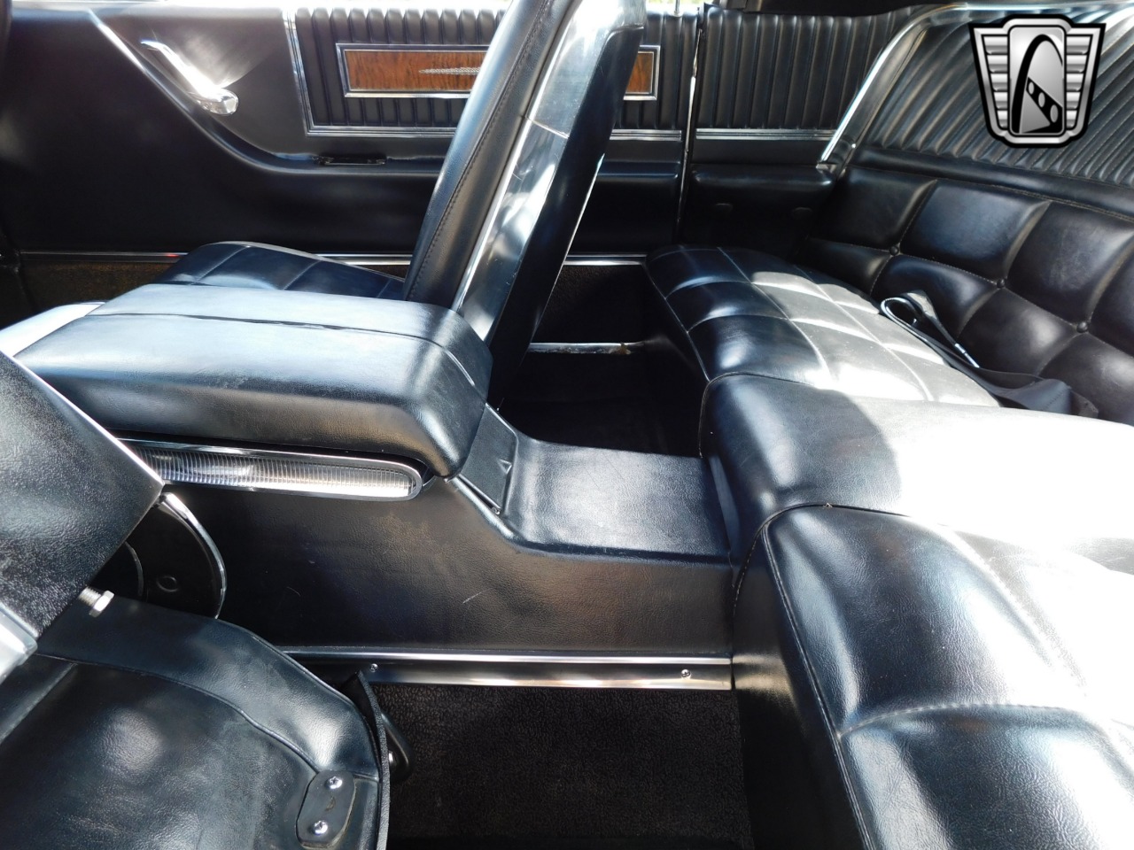 1966 Ford Thunderbird 99