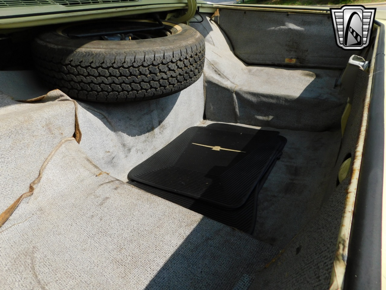 1966 Ford Thunderbird 19