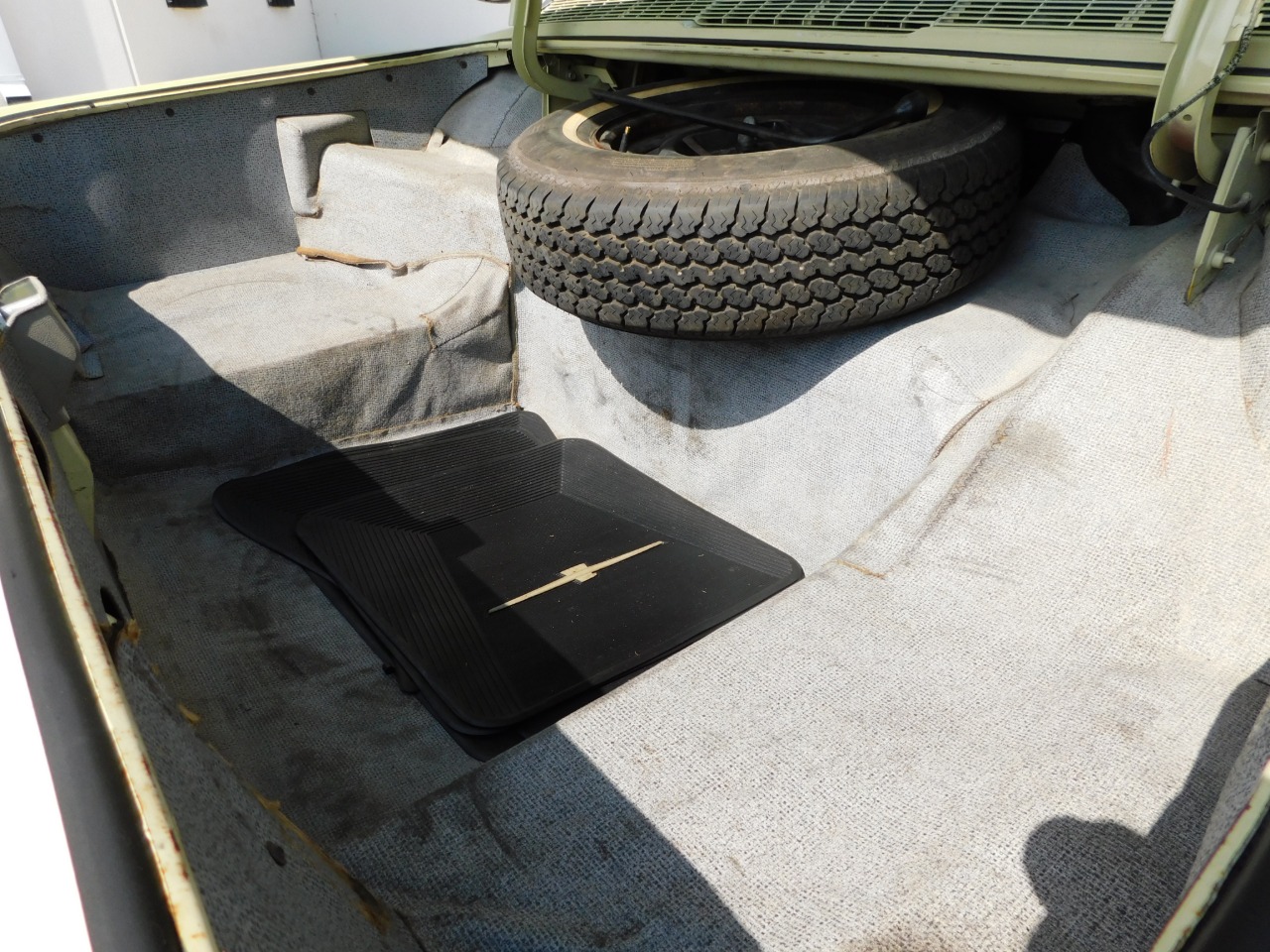 1966 Ford Thunderbird 20