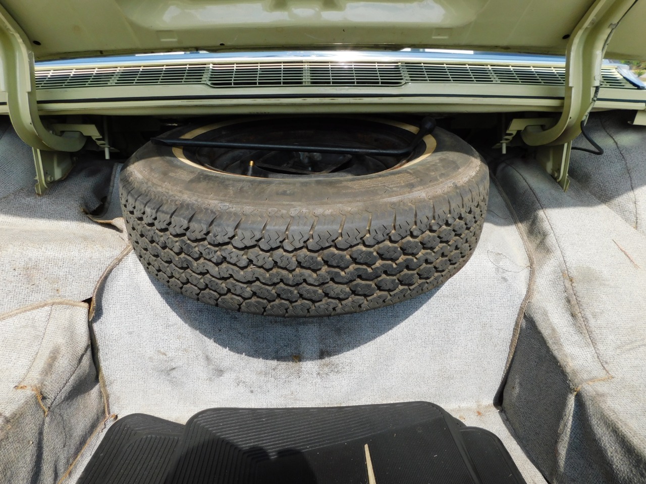 1966 Ford Thunderbird 79