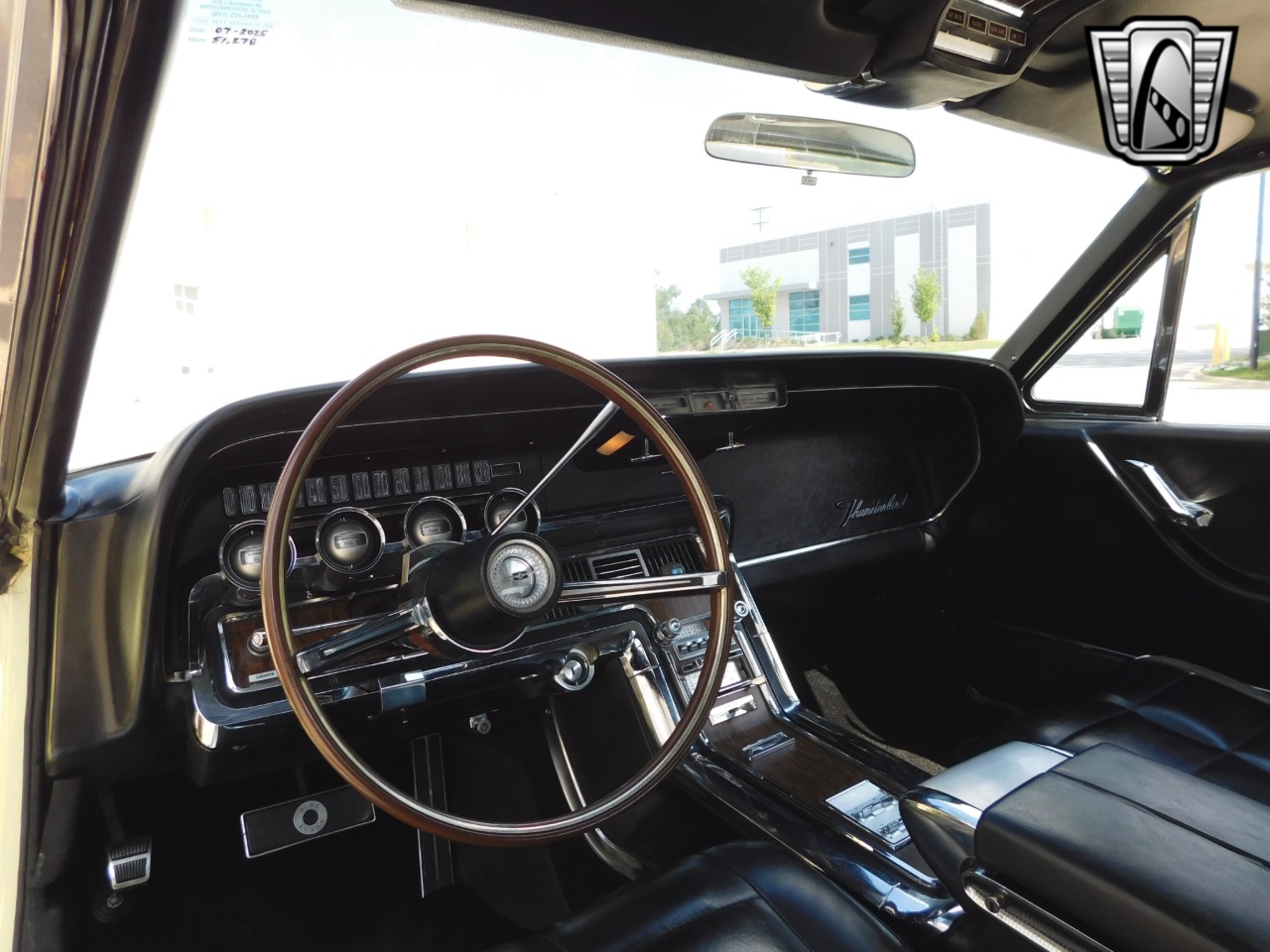 1966 Ford Thunderbird 21