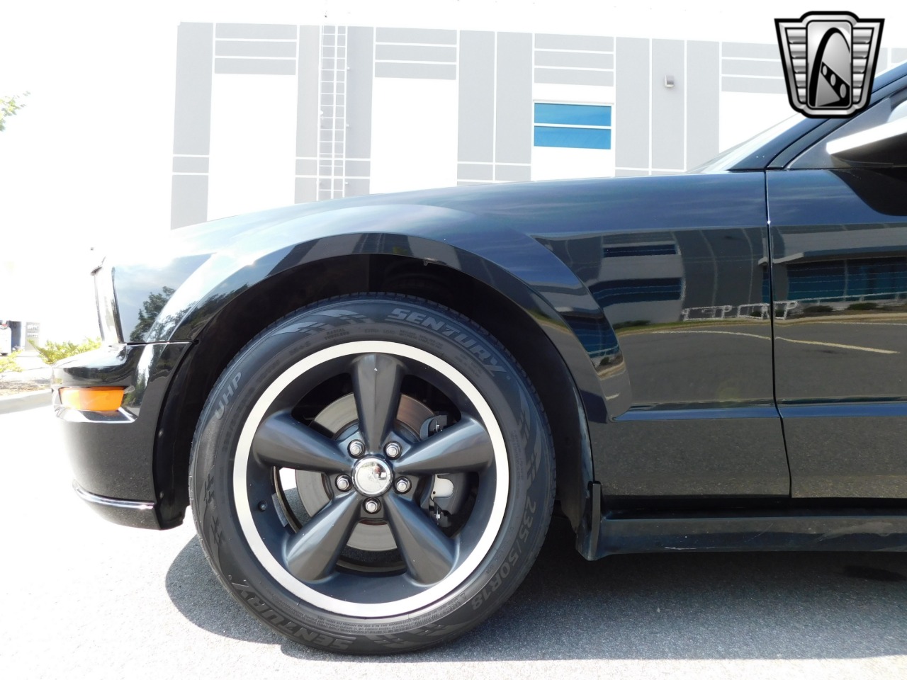 2009 Ford Mustang 36