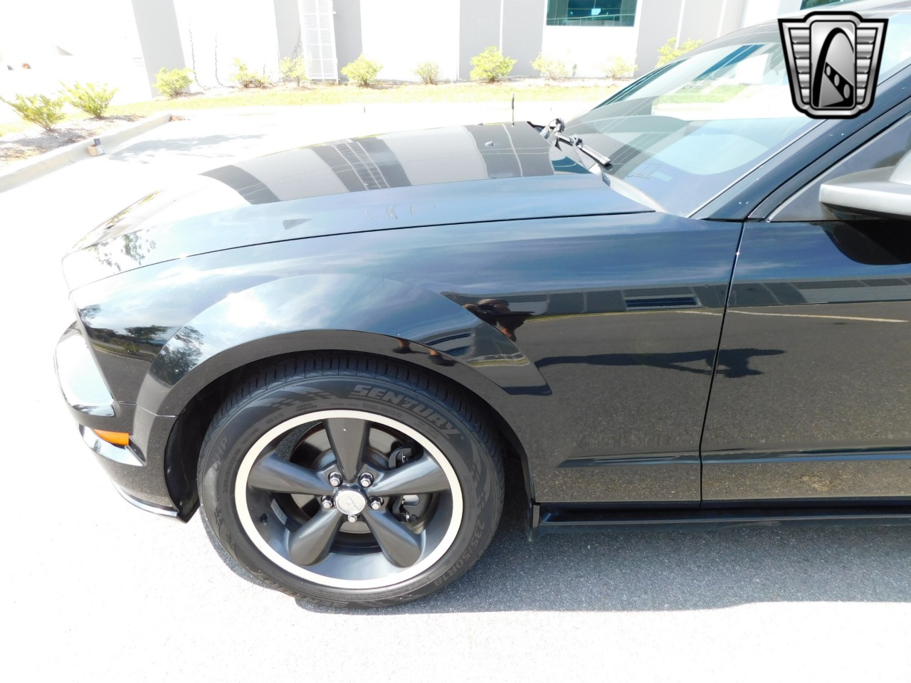 2009 Ford Mustang 37