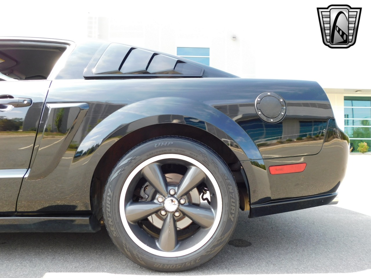 2009 Ford Mustang 40