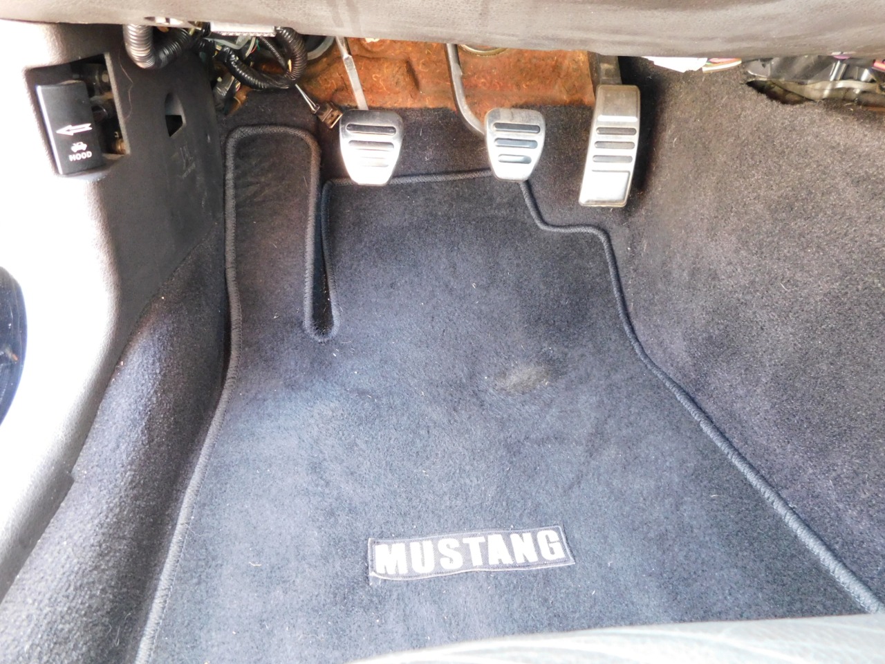 2009 Ford Mustang 84