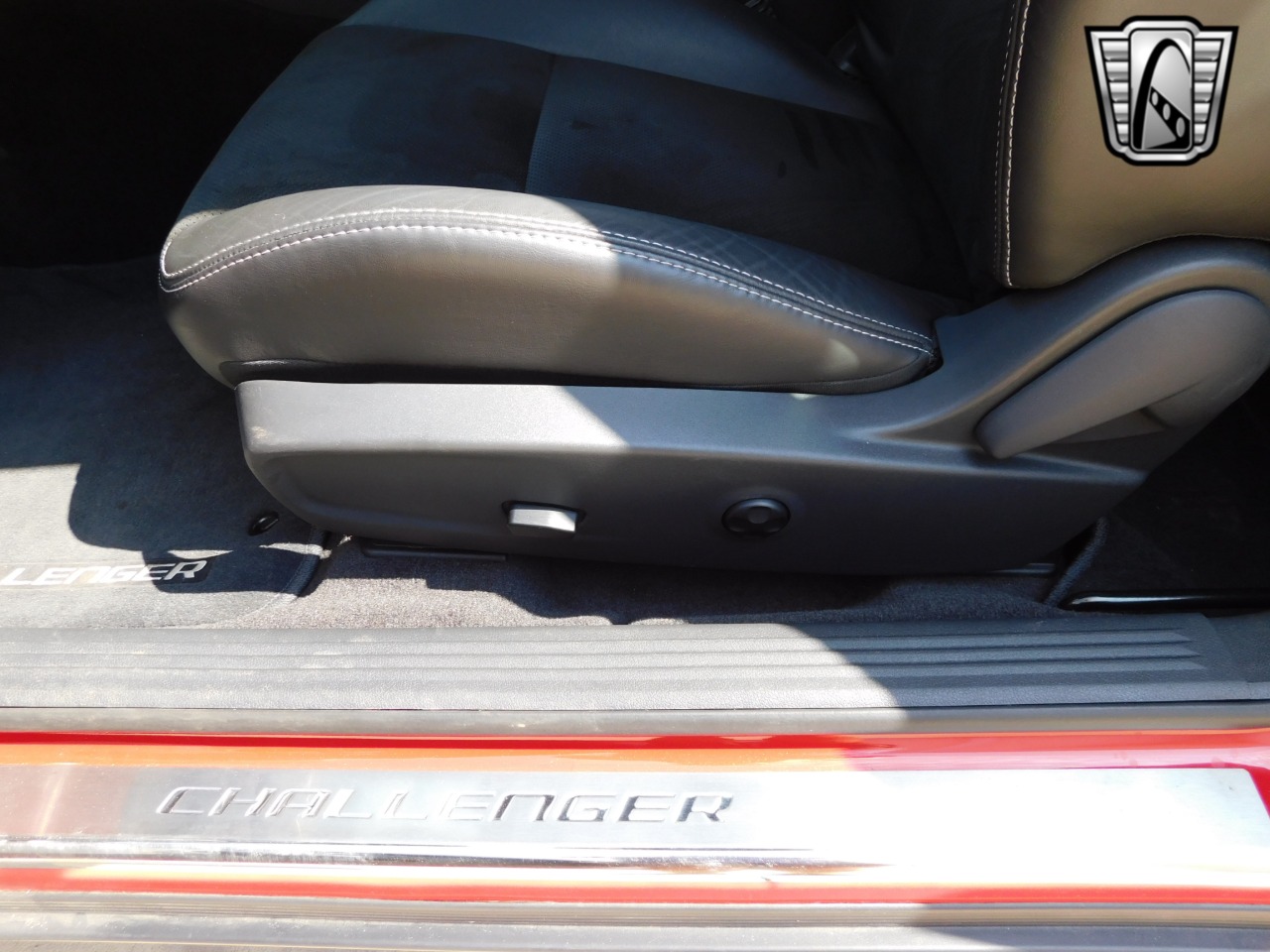 2011 Dodge Challenger 92