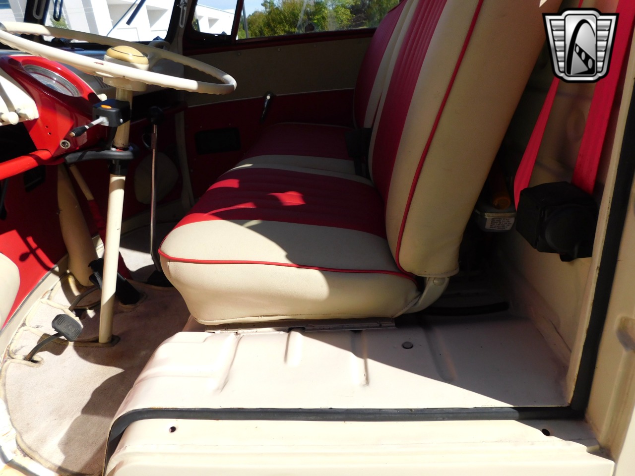 1975 Volkswagen Type 2 72