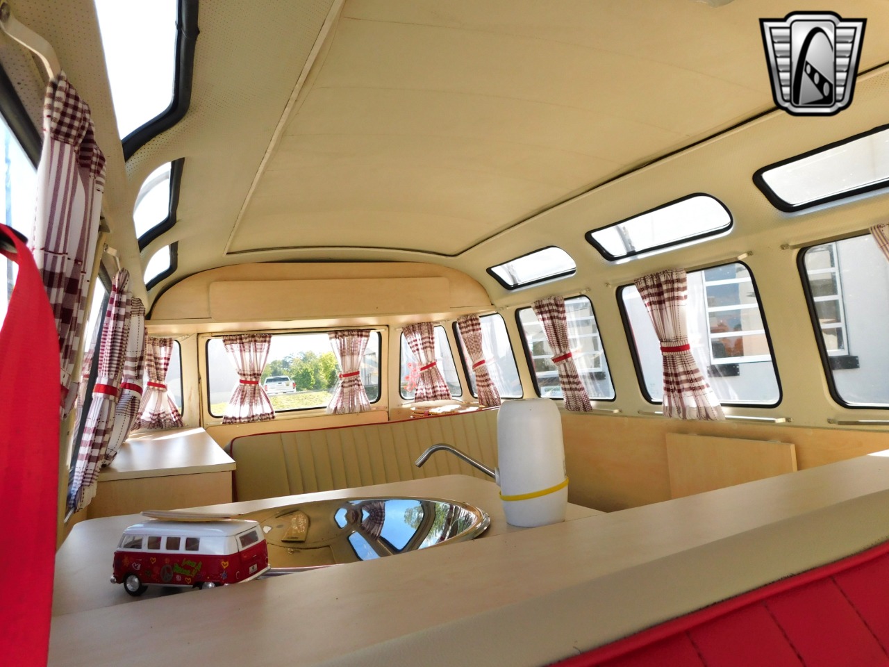 1975 Volkswagen Type 2 26