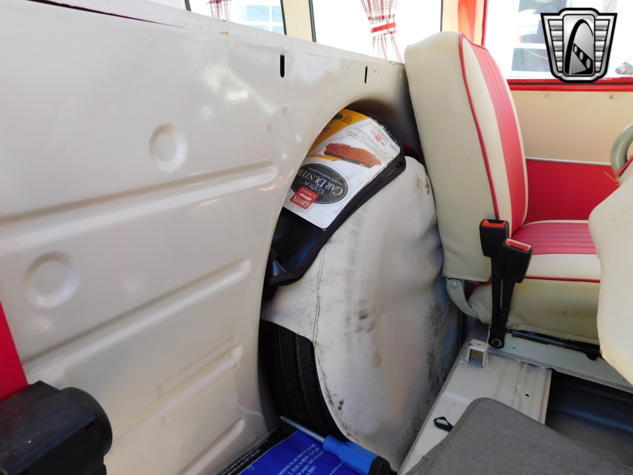 1975 Volkswagen Type 2 28