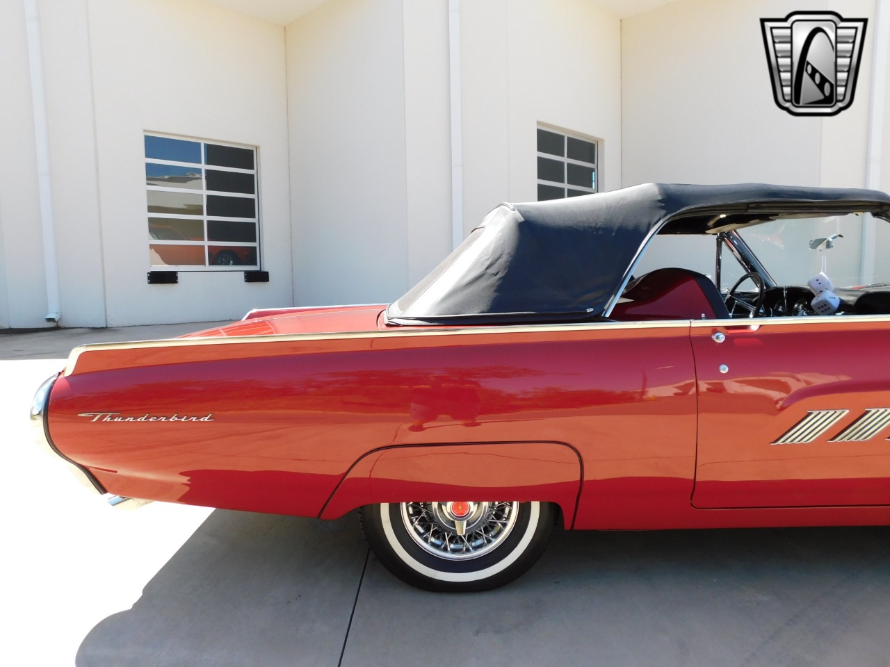 1963 Ford Thunderbird 11