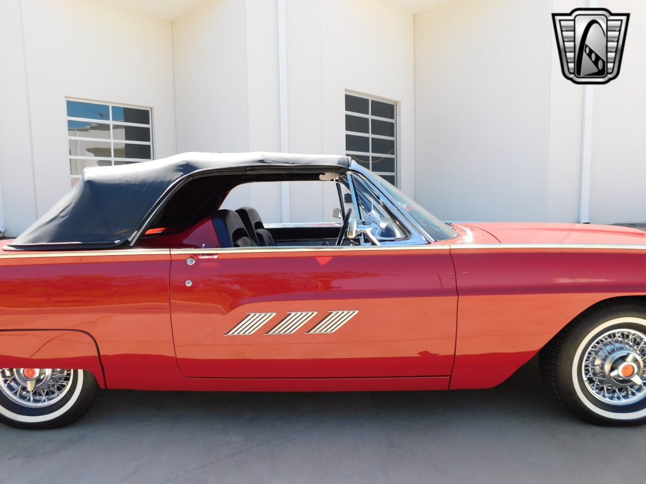 1963 Ford Thunderbird 12