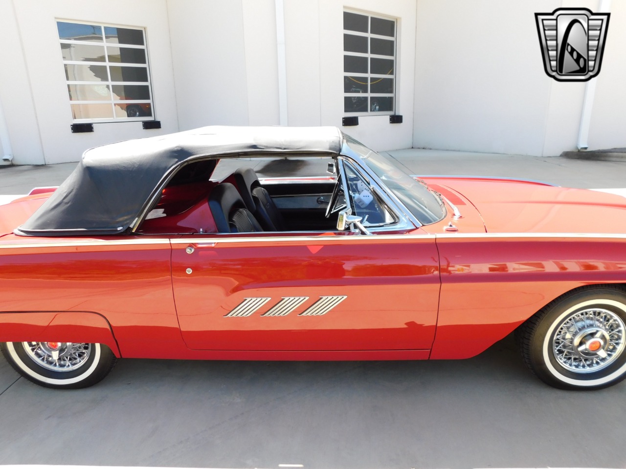 1963 Ford Thunderbird 51