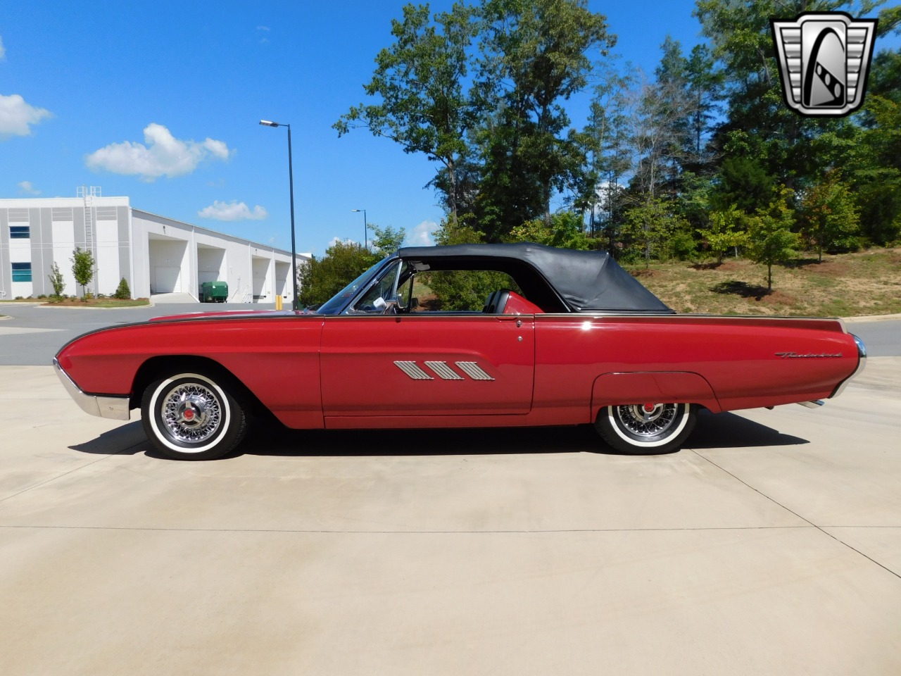 1963 Ford Thunderbird 29