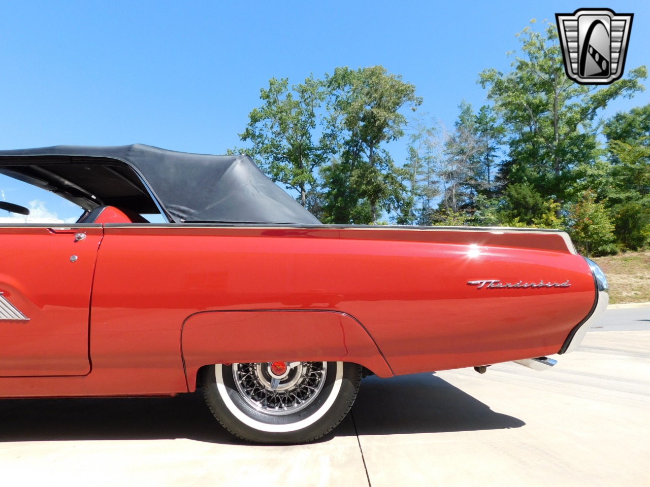 1963 Ford Thunderbird 40