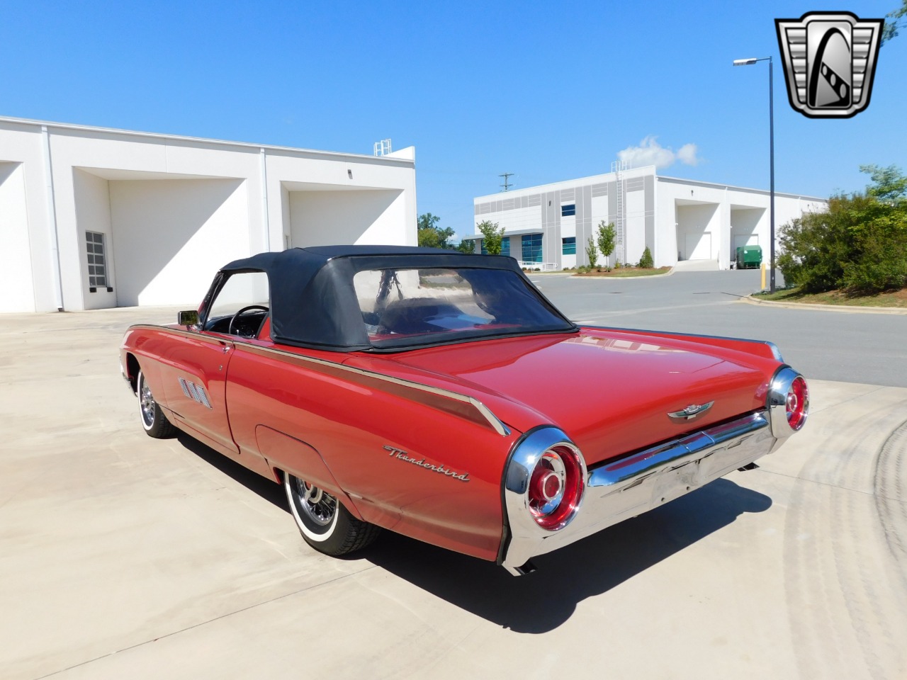 1963 Ford Thunderbird 8