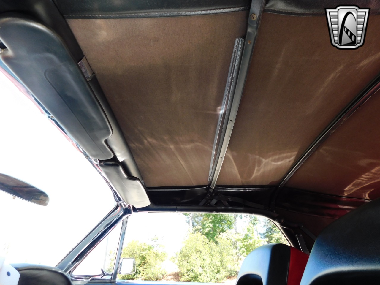 1963 Ford Thunderbird 25