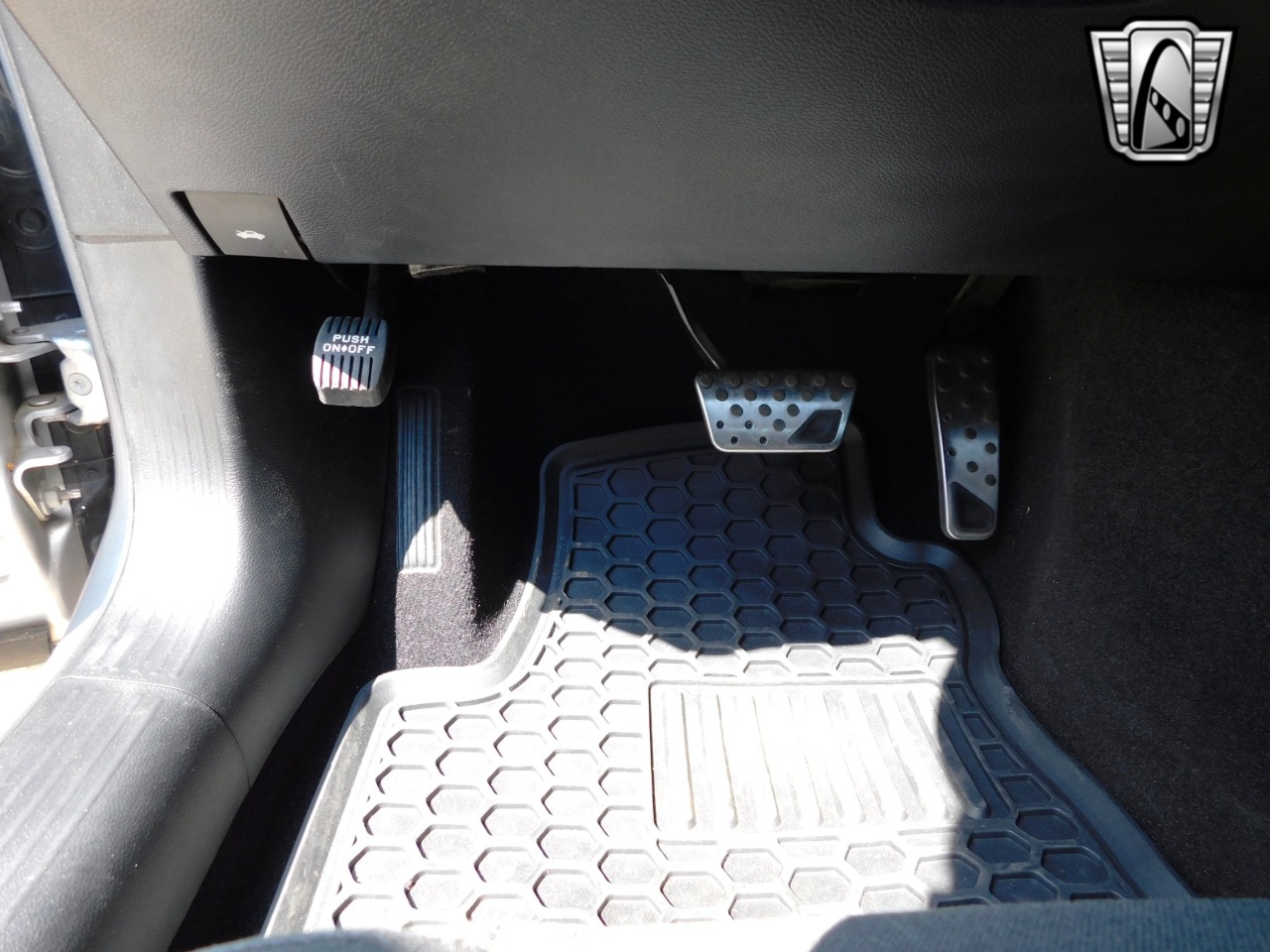 2015 Dodge Challenger 83