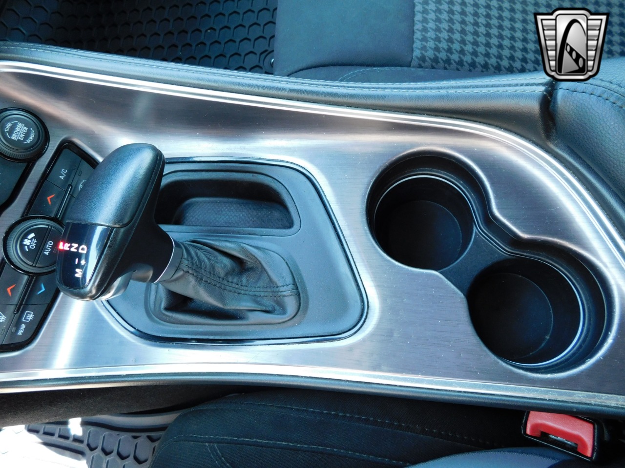 2015 Dodge Challenger 89