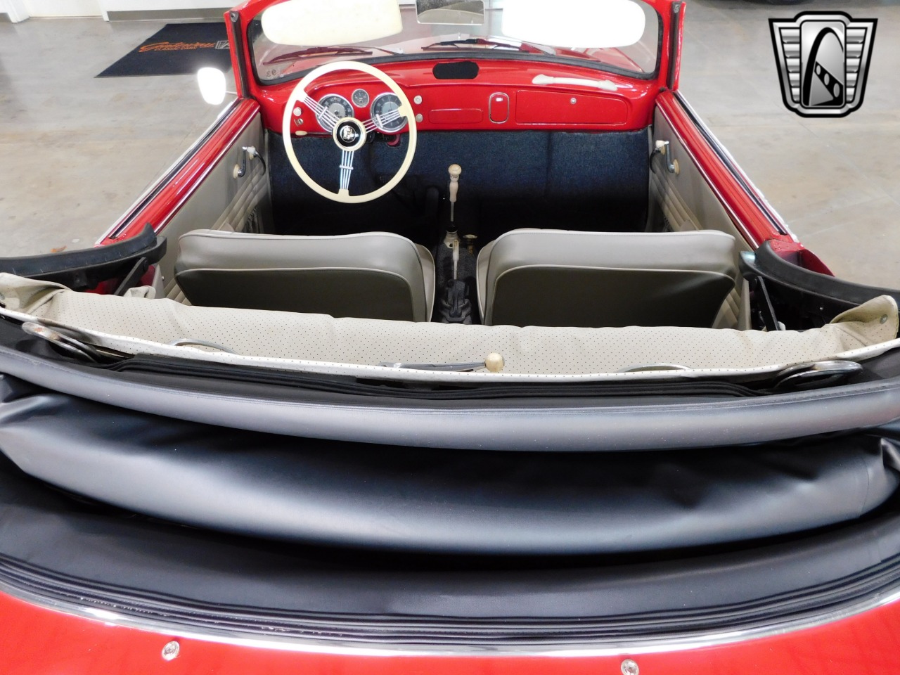 1959 Volkswagen Karmann Ghia 33