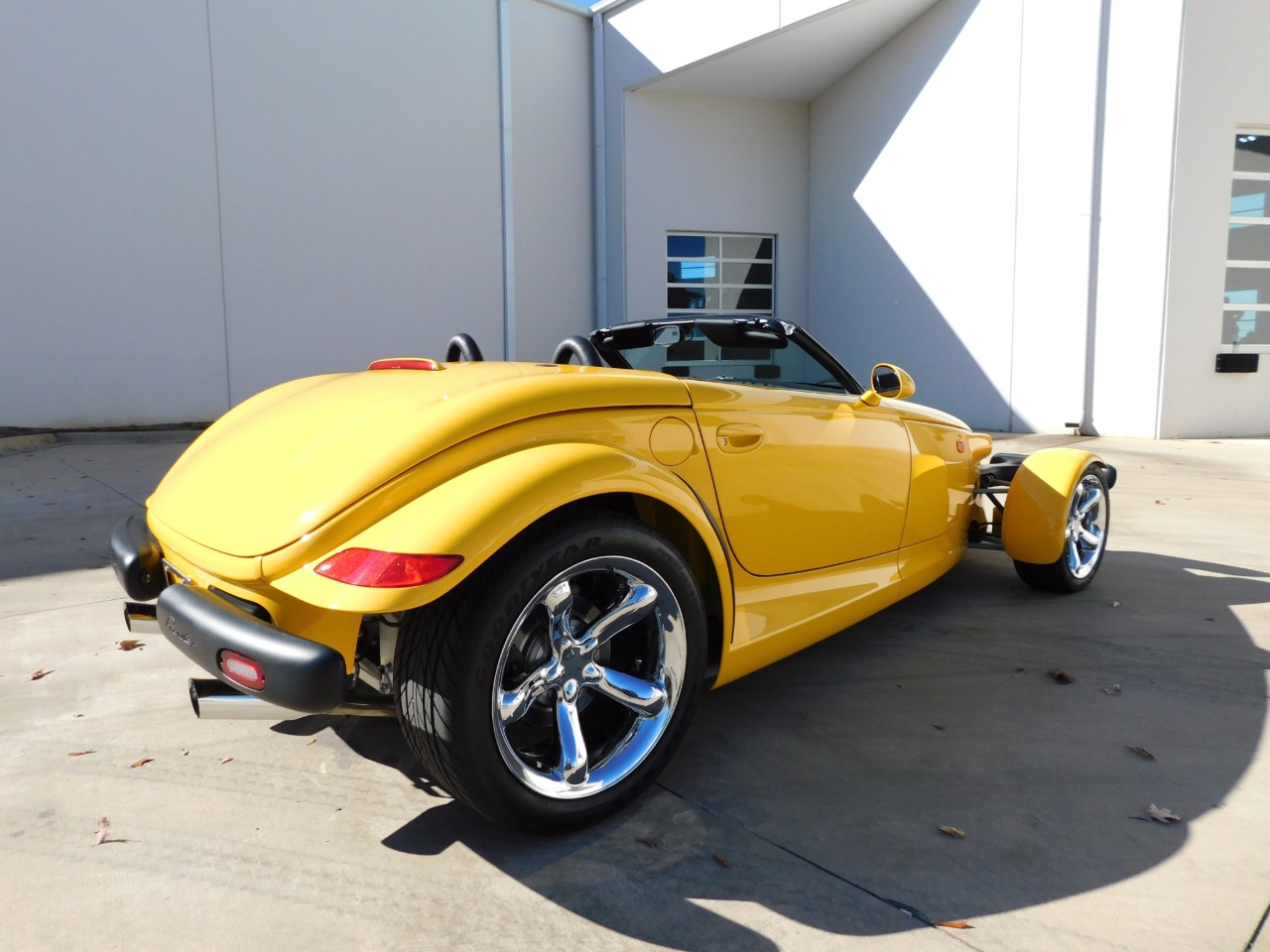 2000 Plymouth Prowler 10