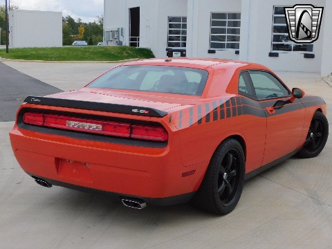 2008 Dodge Challenger image 6