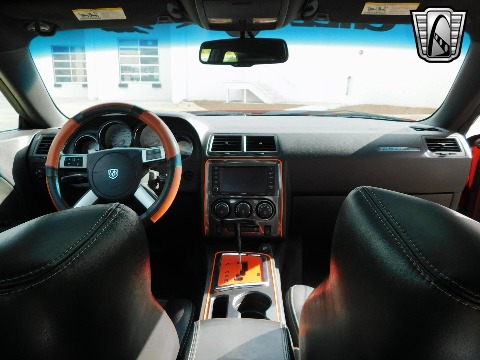 2008 Dodge Challenger image 34