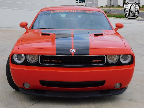 2008 Dodge Challenger image 9