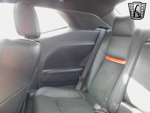 2008 Dodge Challenger image 36