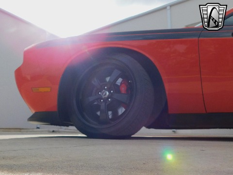 2008 Dodge Challenger image 40