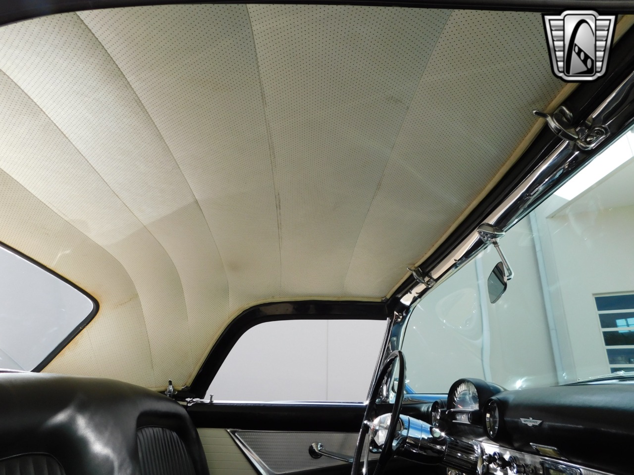 1955 Ford Thunderbird 27