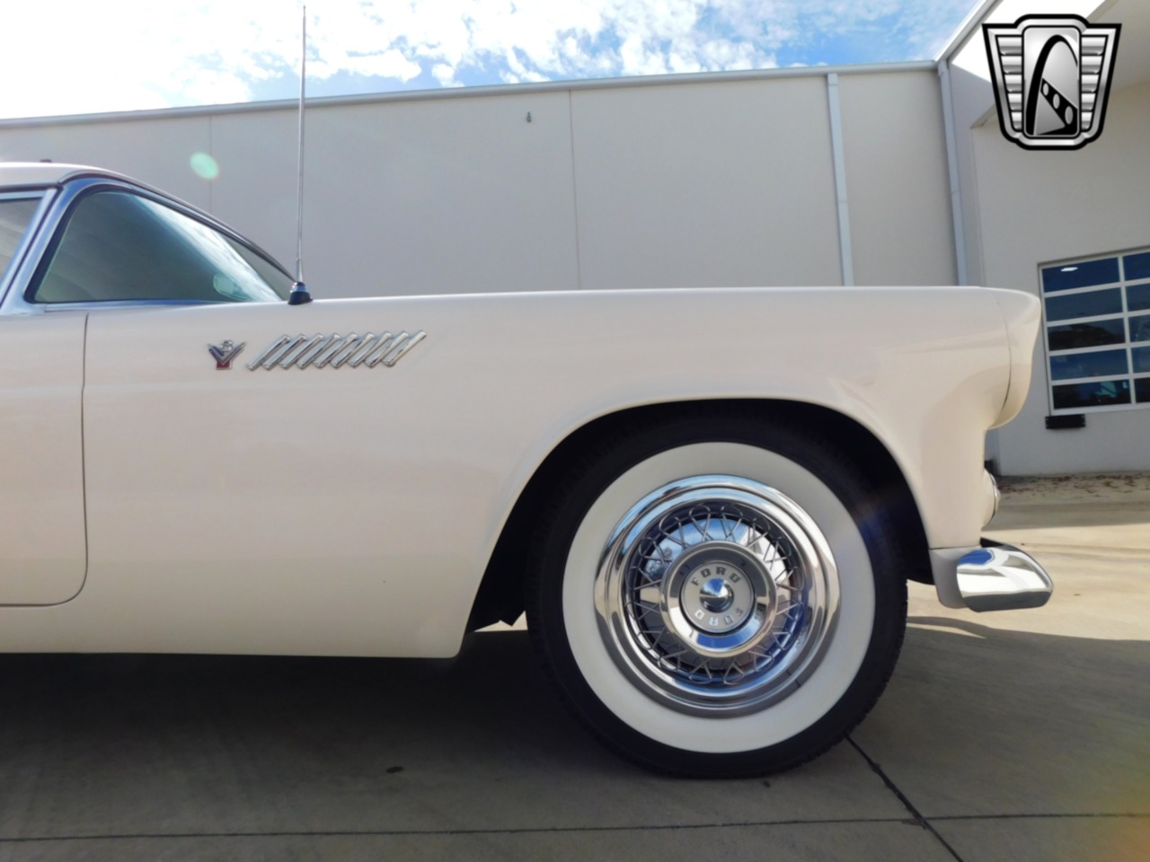 1955 Ford Thunderbird 13