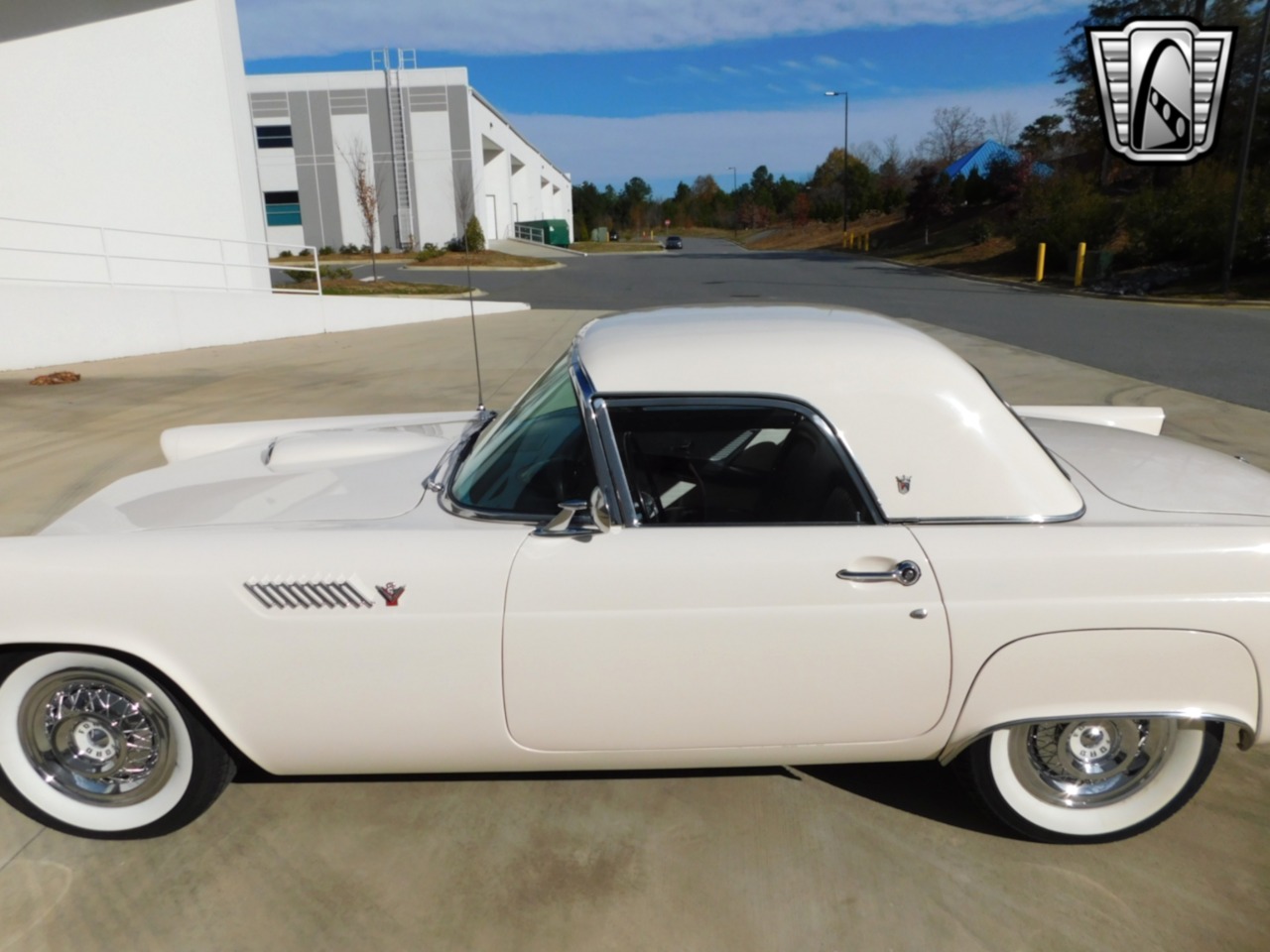 1955 Ford Thunderbird 39