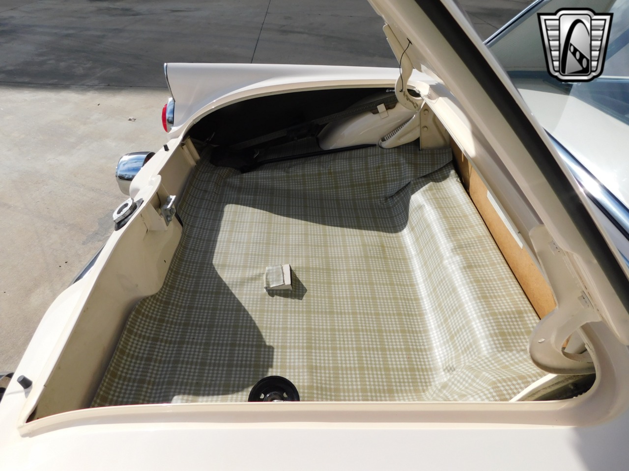 1955 Ford Thunderbird 81