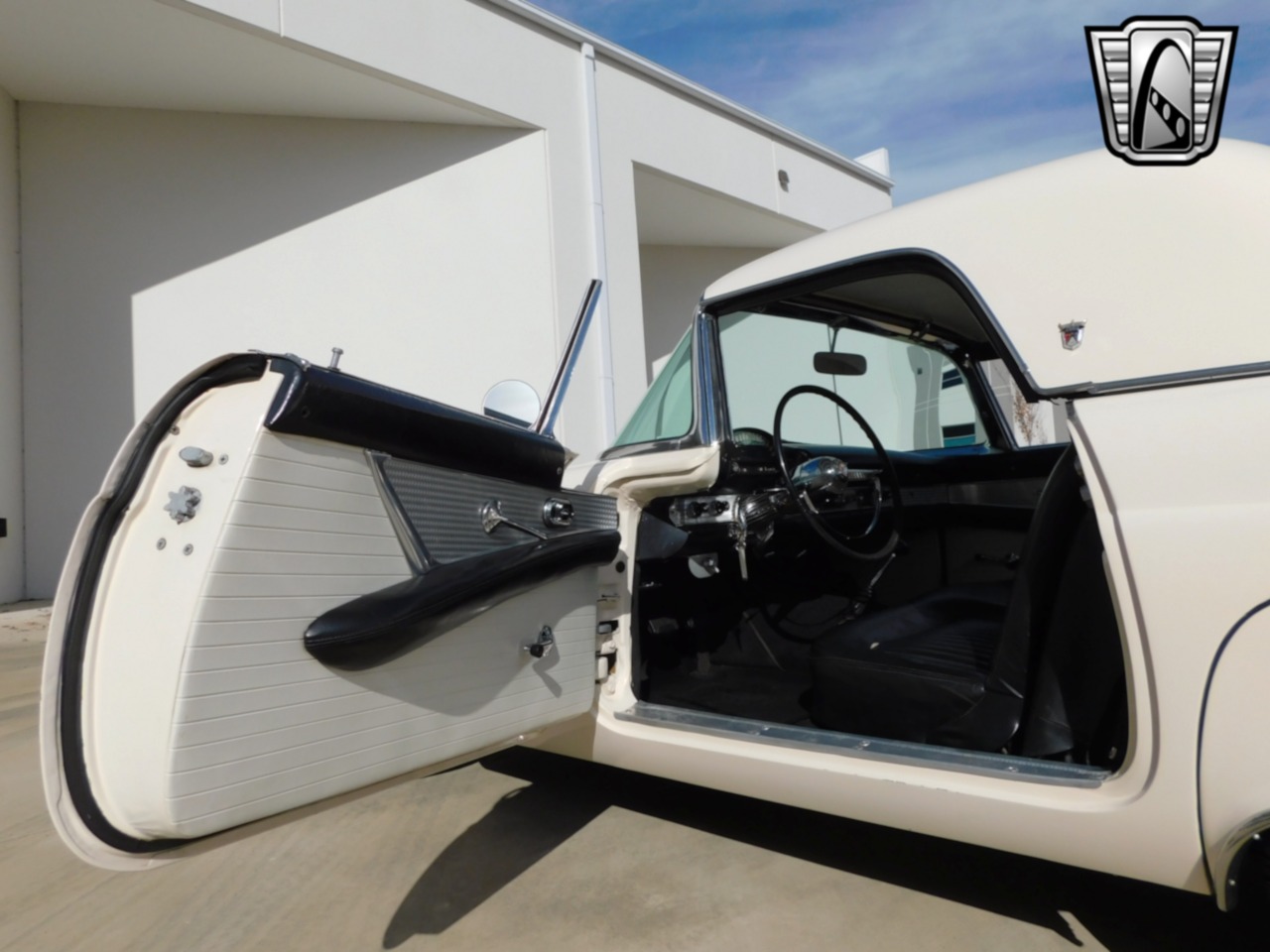 1955 Ford Thunderbird 86