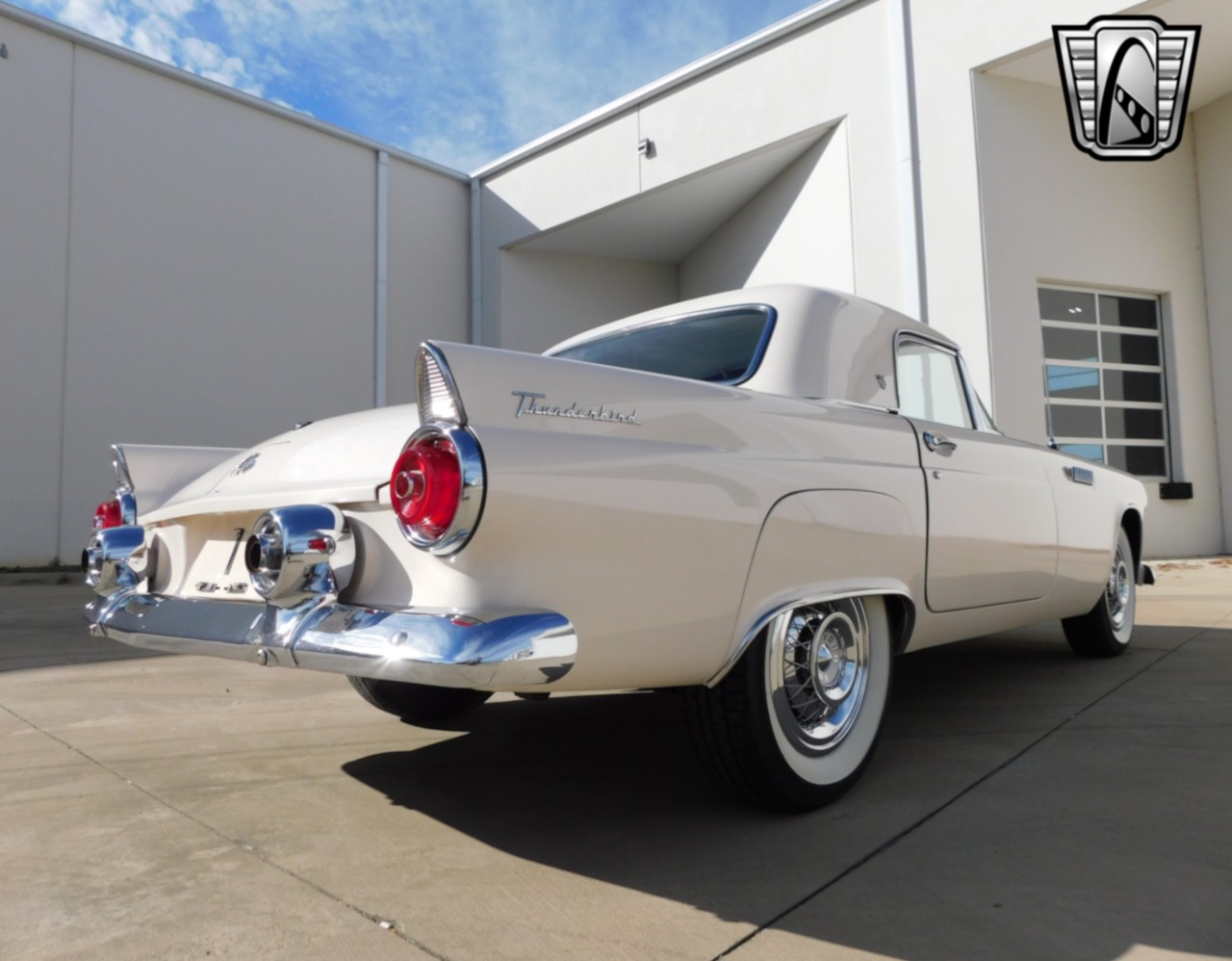 1955 Ford Thunderbird 10