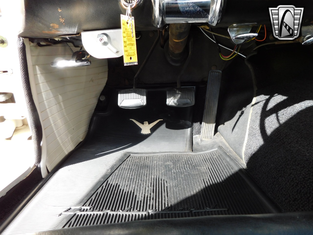 1955 Ford Thunderbird 89