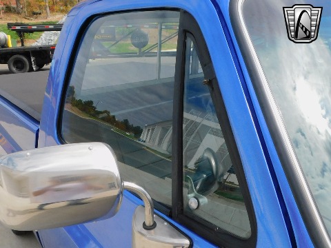 1986 GMC C1500 image 82