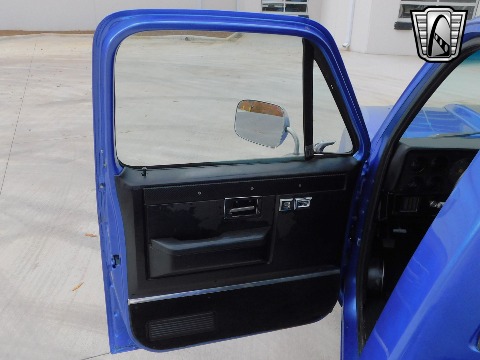 1986 GMC C1500 image 10