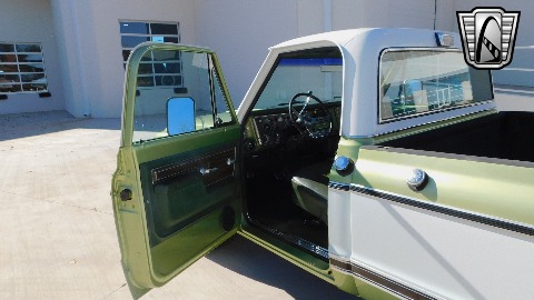 1972 Chevrolet Cheyenne image 11