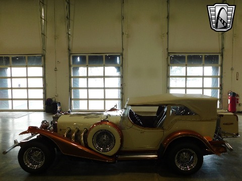 1979 Excalibur Phaeton image 3