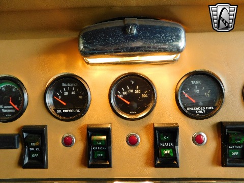 1979 Excalibur Phaeton image 82