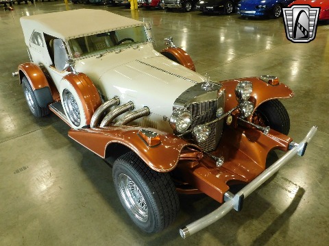 1979 Excalibur Phaeton image 6