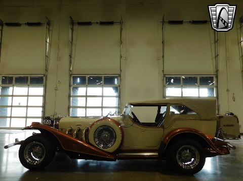 1979 Excalibur Phaeton image 10