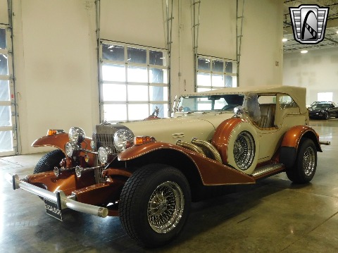 1979 Excalibur Phaeton image 11