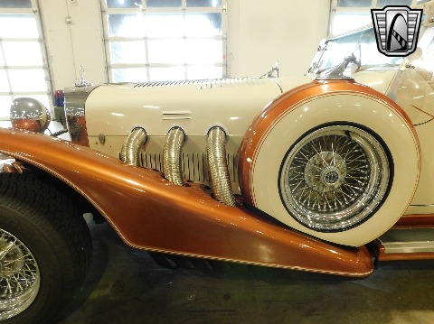 1979 Excalibur Phaeton image 38