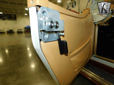 1979 Excalibur Phaeton image 92