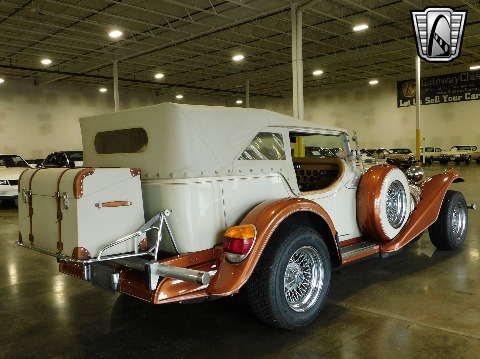 1979 Excalibur Phaeton image 15