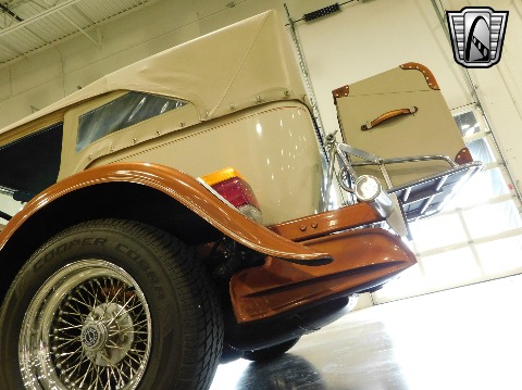 1979 Excalibur Phaeton image 45