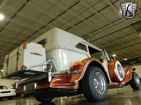 1979 Excalibur Phaeton image 23